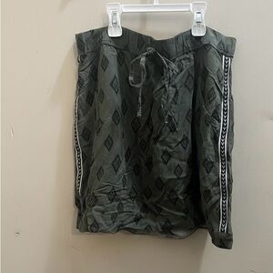 Hollister Olive Green Patterned Skirt